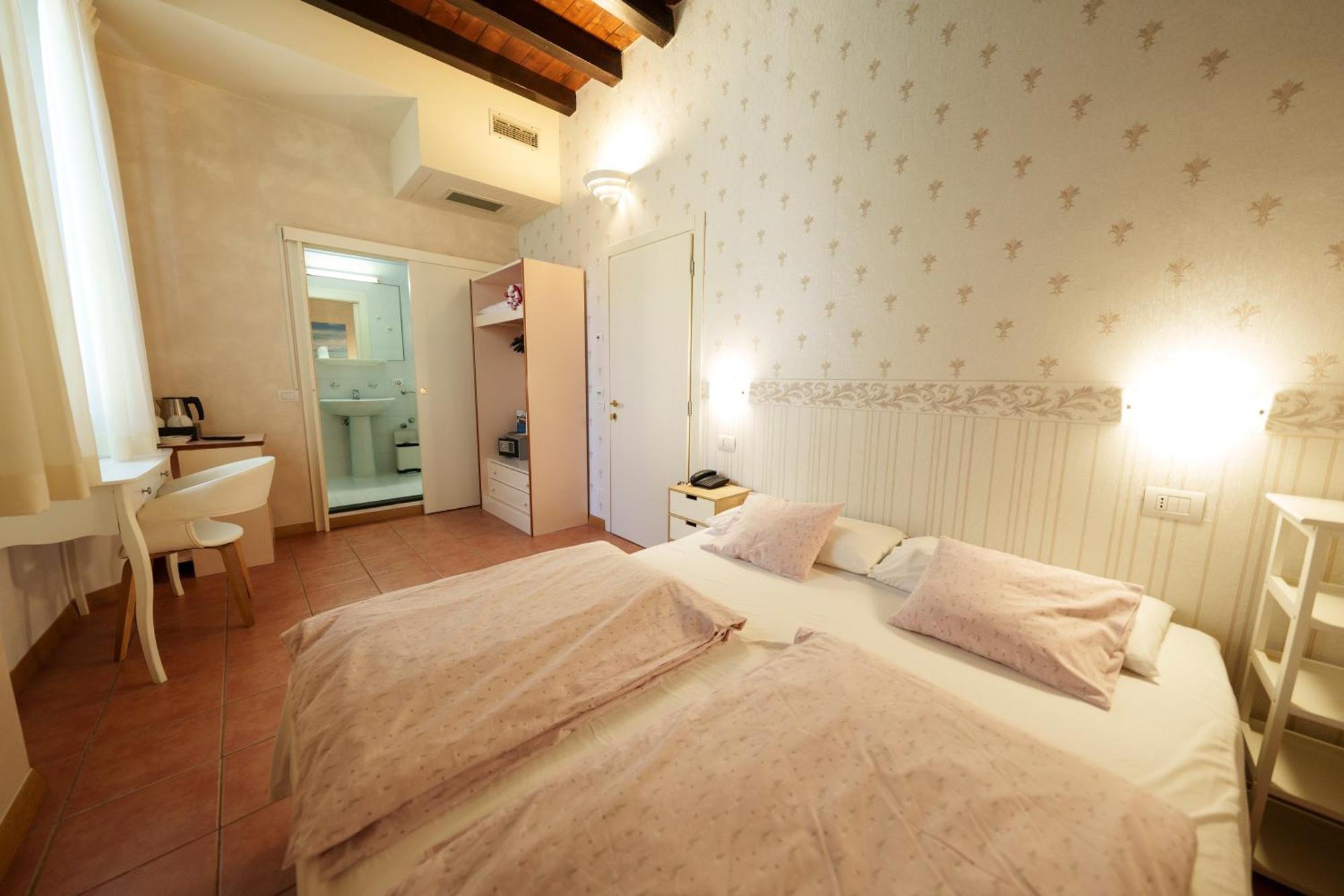סן פליס דל בנאקו Hotel San Filis מראה חיצוני תמונה